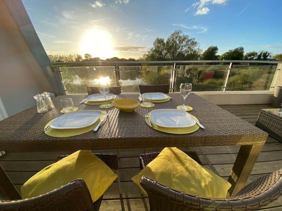Reed Warbler - Hm111 - Lower Mill Estate Penthouse Apartment With Spa Access Somerford Keynes Εξωτερικό φωτογραφία